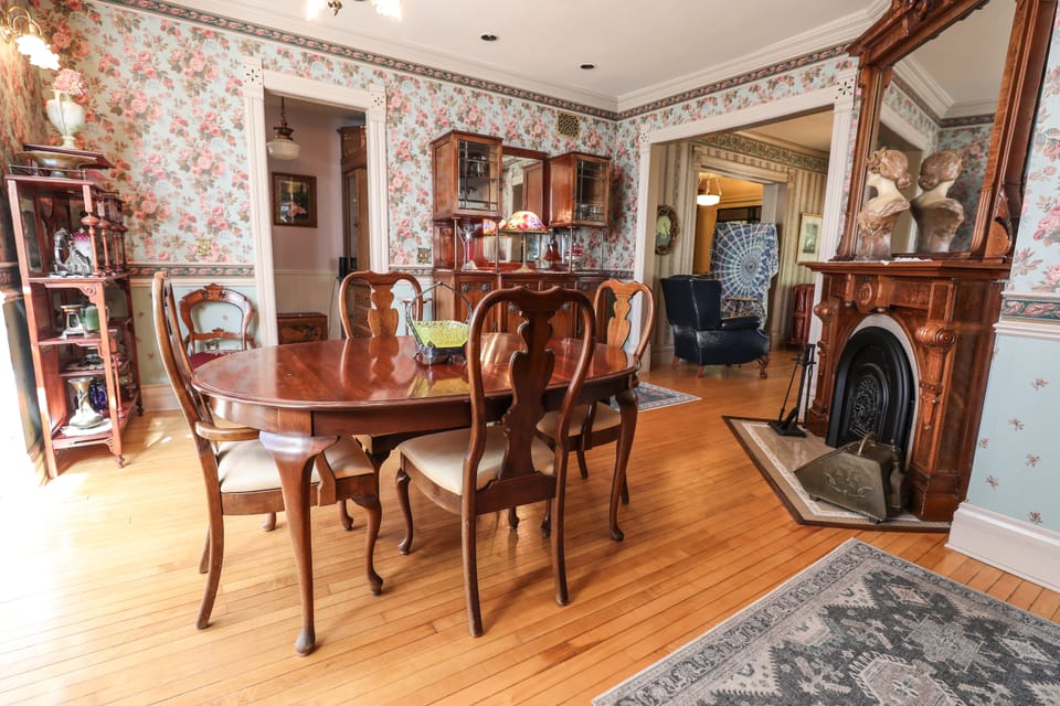 Dining Room 5